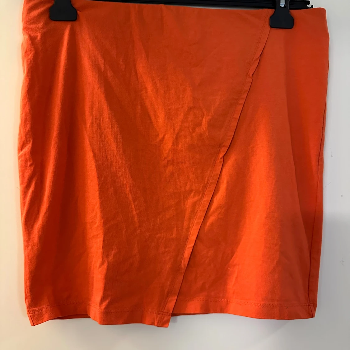 Orange omlottkjol från Terranova XL
