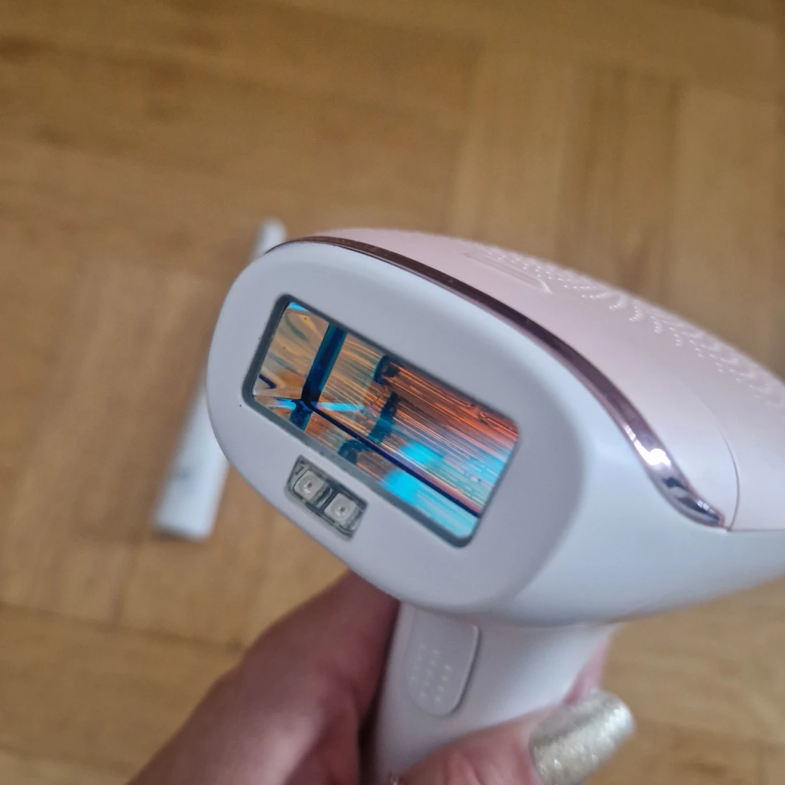 Philips Lumea IPL Hair Removal 7000 - 2