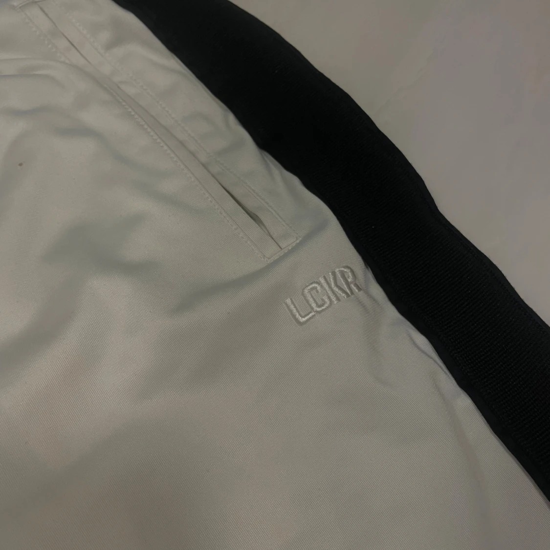 Vit set från LCKR  - 2