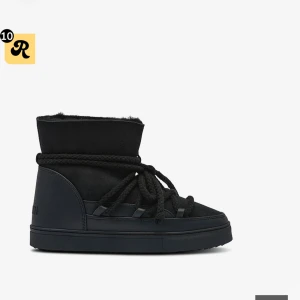 Svarta Inuikii  - Säljer mina svarta Inukki som endast används en halv vinter. Finns inga täcken på användning, ser helt nya ut 🥰