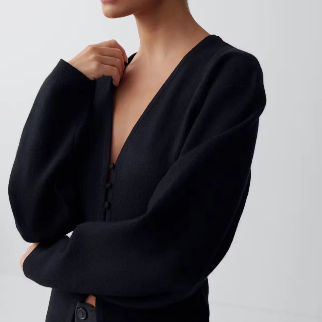 Shape knitted cardigan  - 1