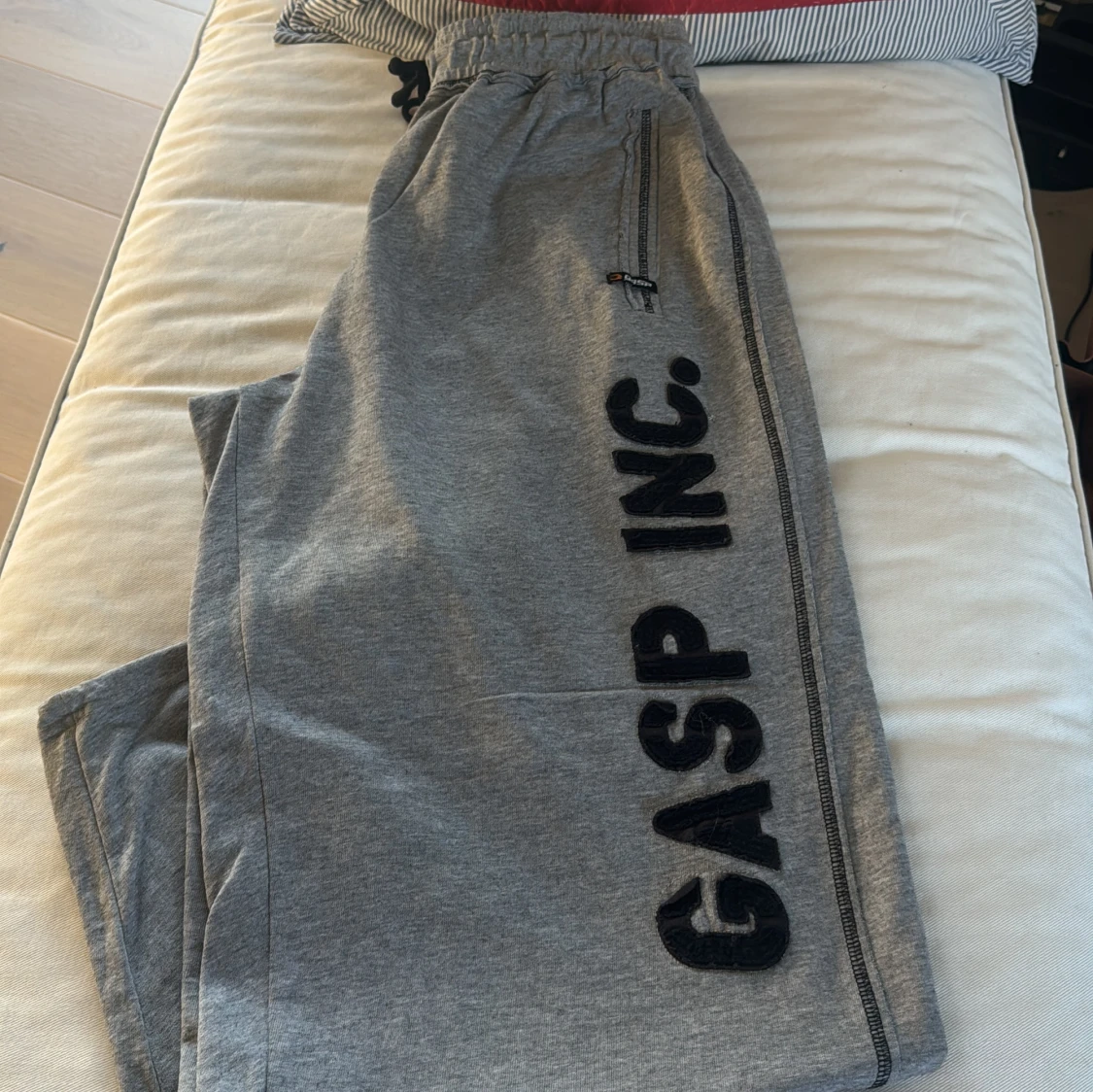 Grå mjukisbyxor från GASP XL