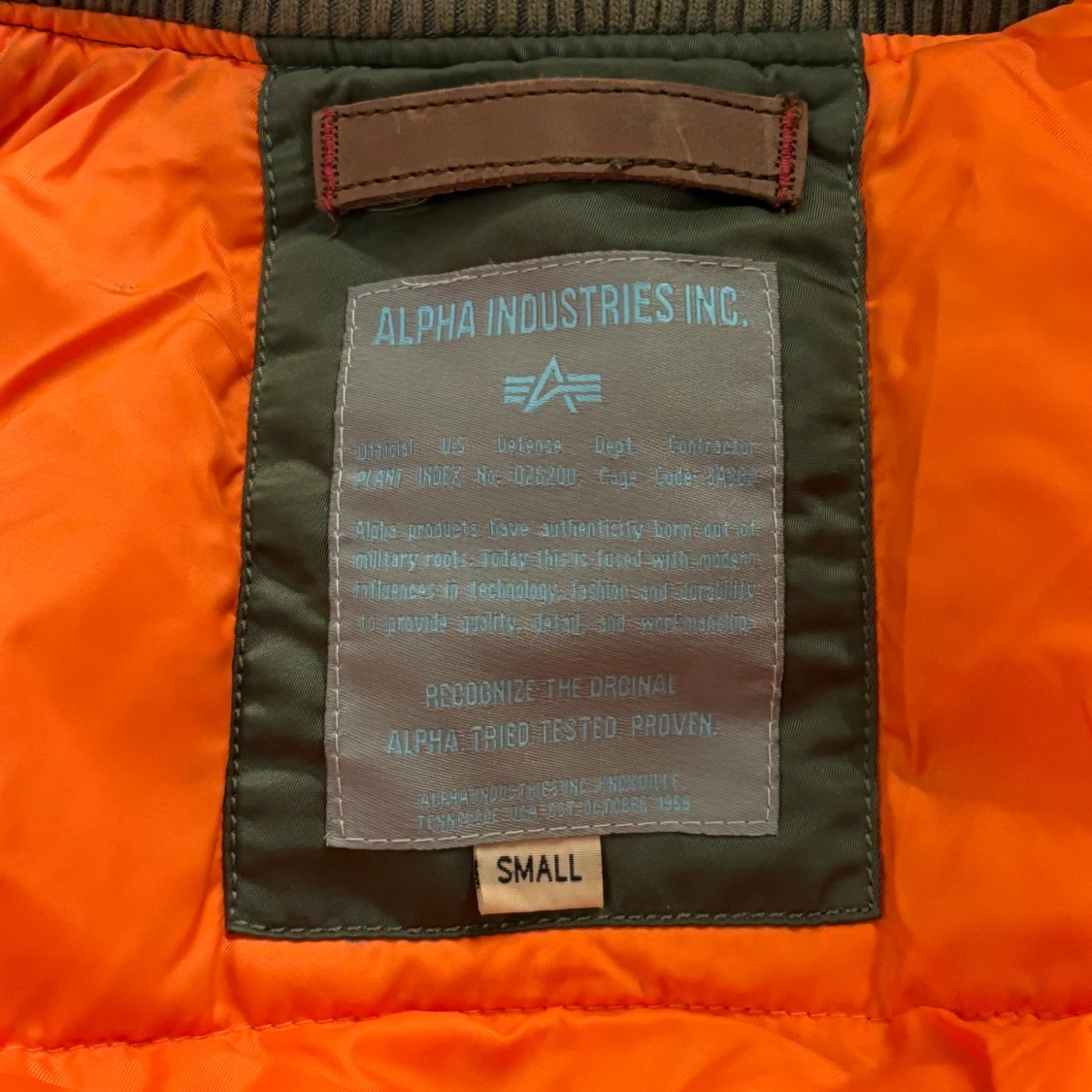 Grön bomberjacka NASA Alpha Industries - 2