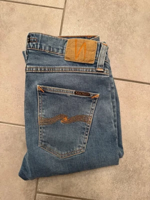 Nudie lean Dean  - Snygga nudie jeans i modellen Lean Dean slim fit