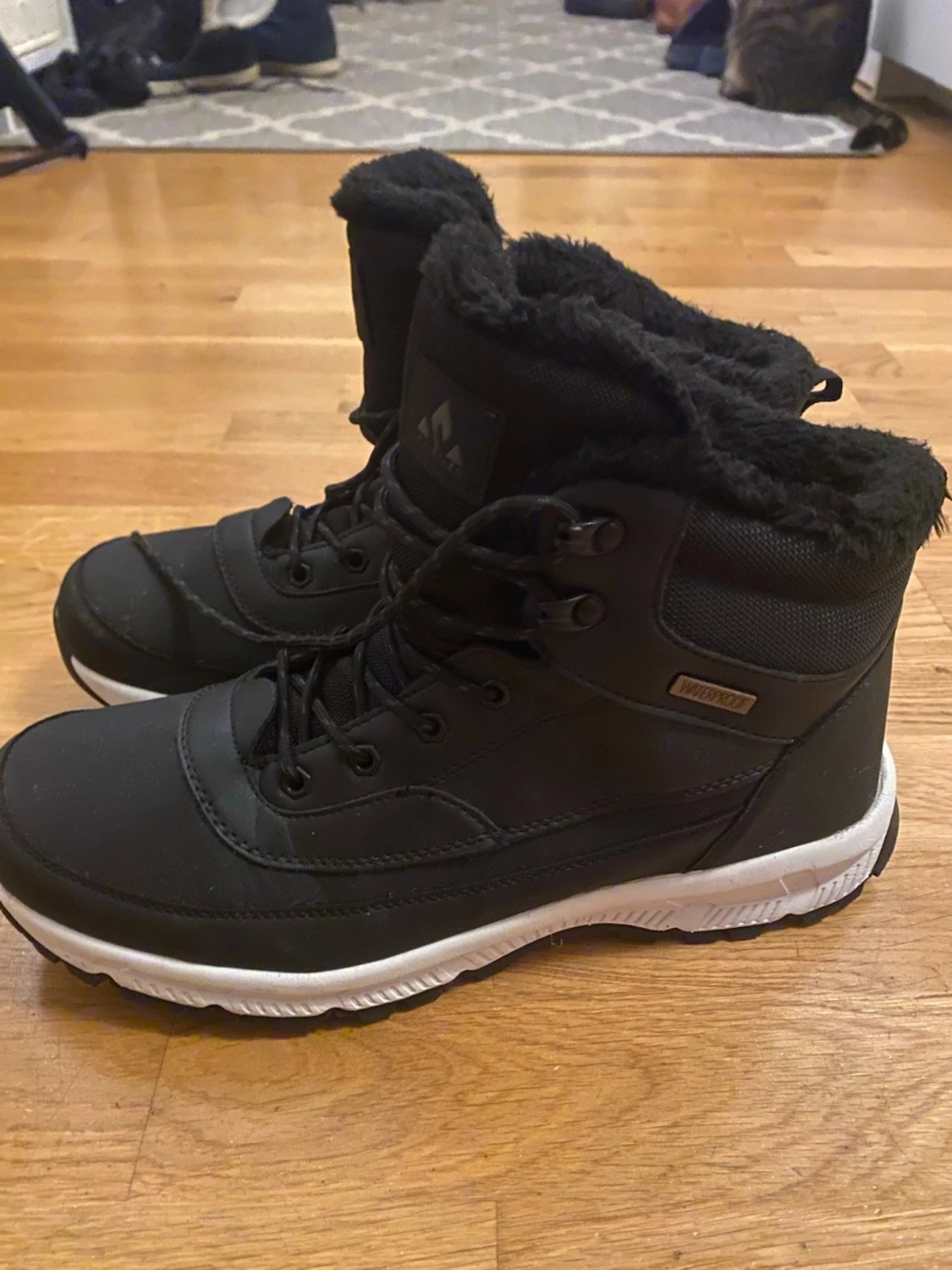 Svarta vinterboots från Whistler - 1