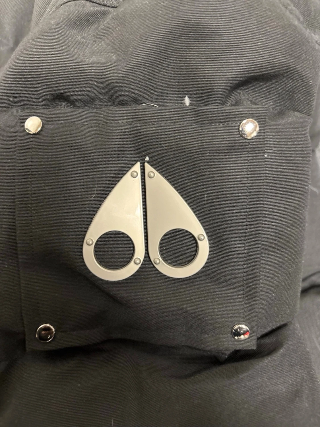 Svart Moose Knuckles dunjacka S - 3