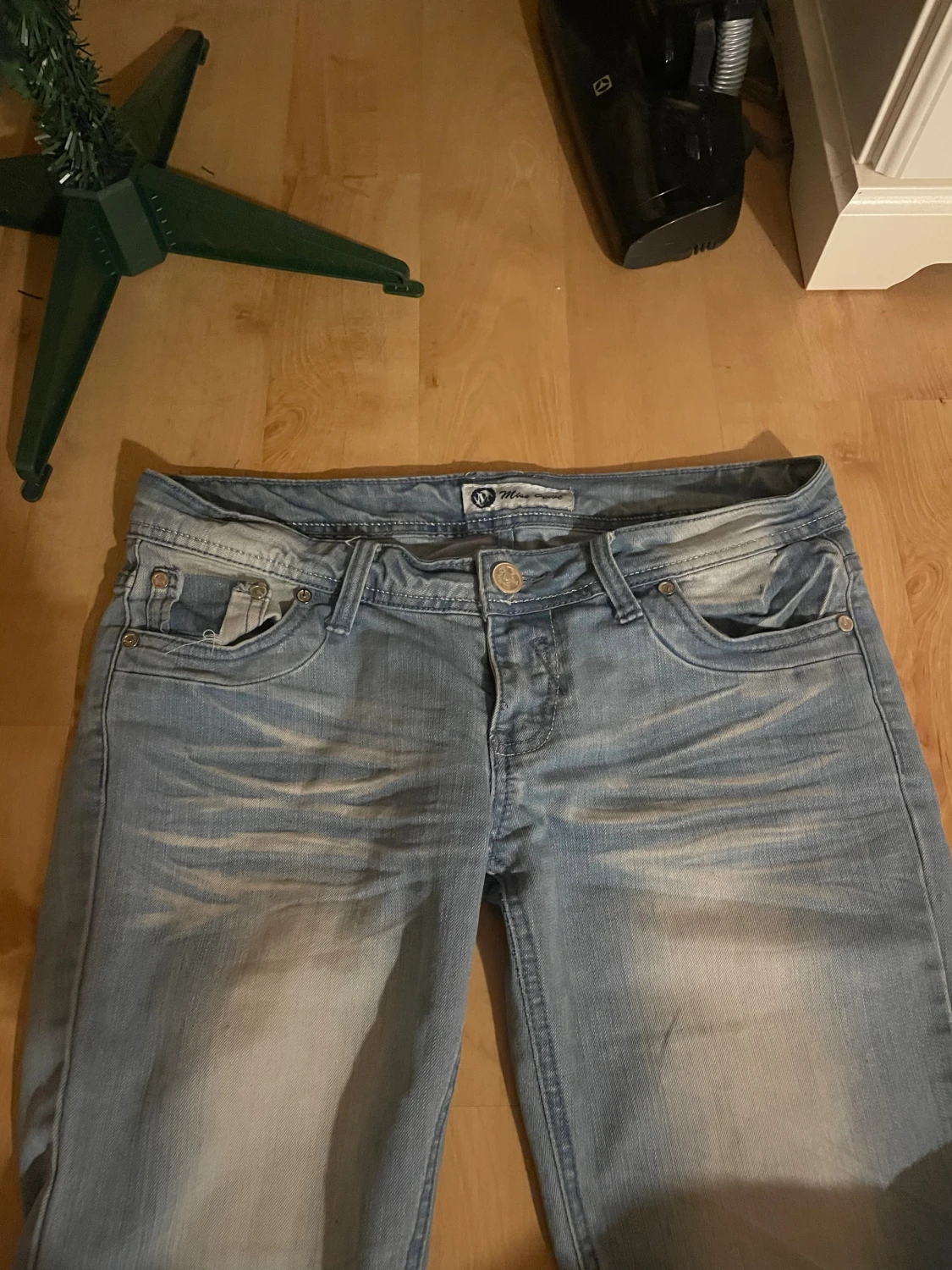 Blå bootcut jeans  - 1