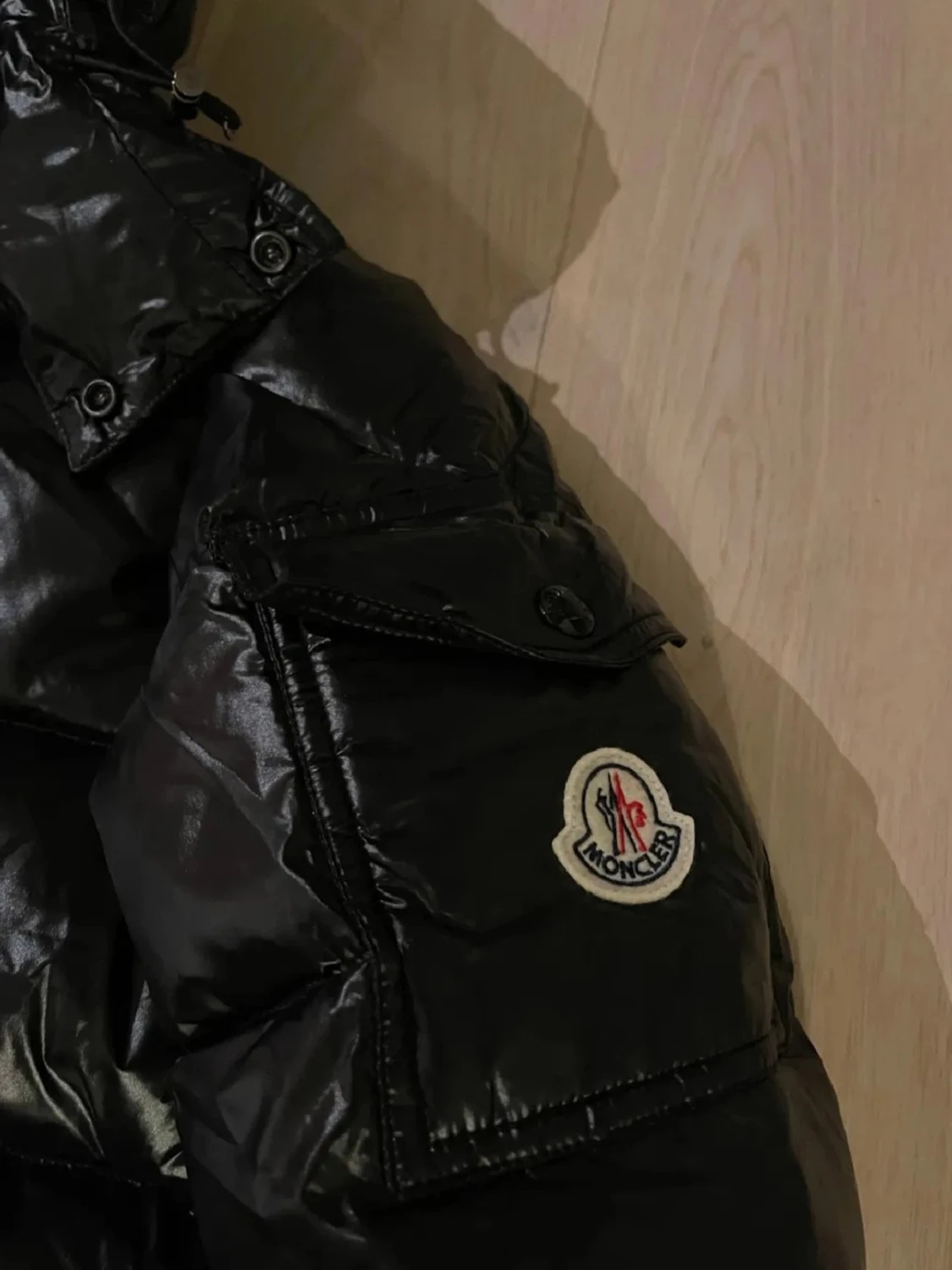 Säljer moncler maya jackor storlek S,M,L - 1