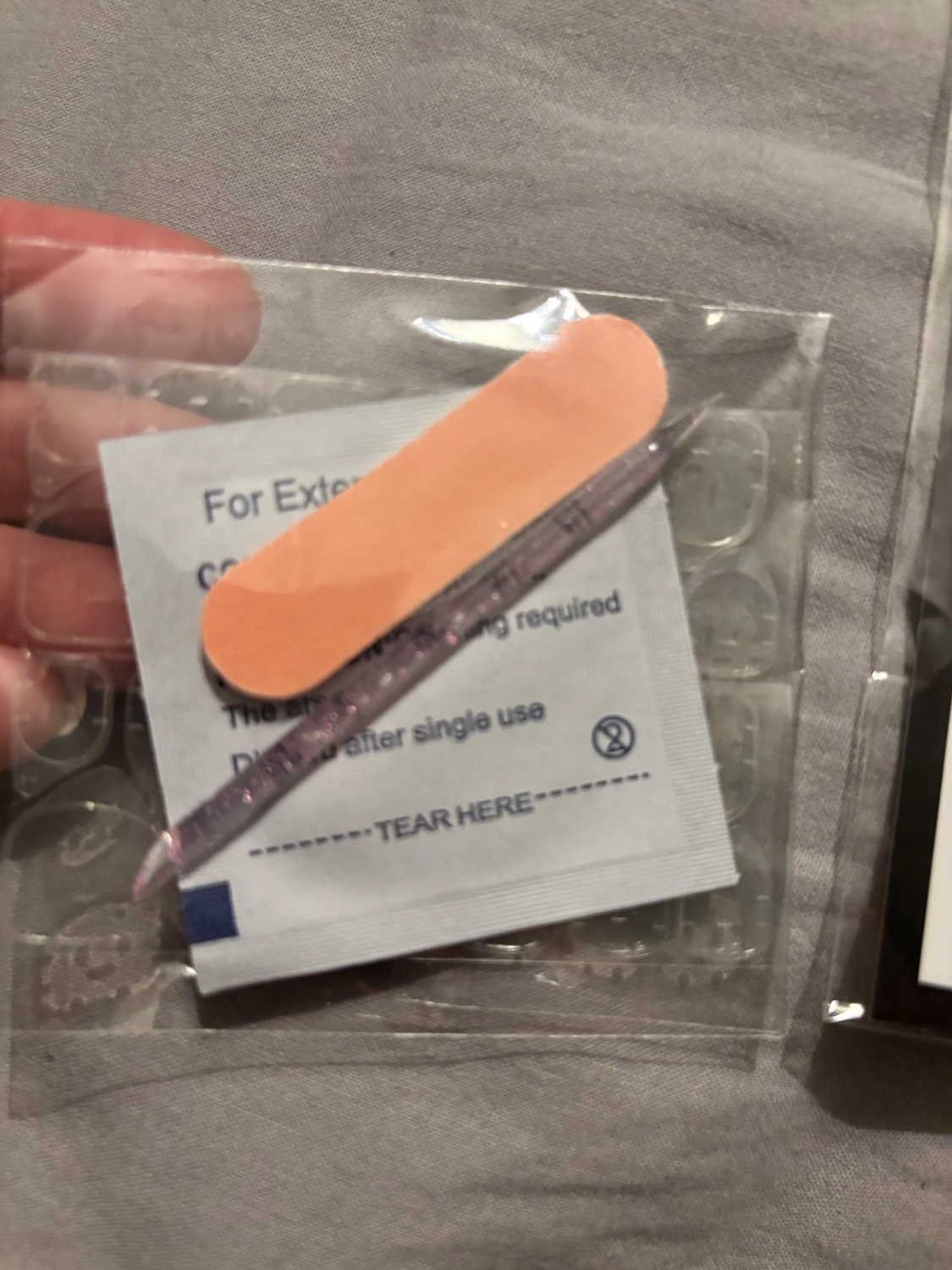 Handgjorda lösnaglar med dekoration - 2