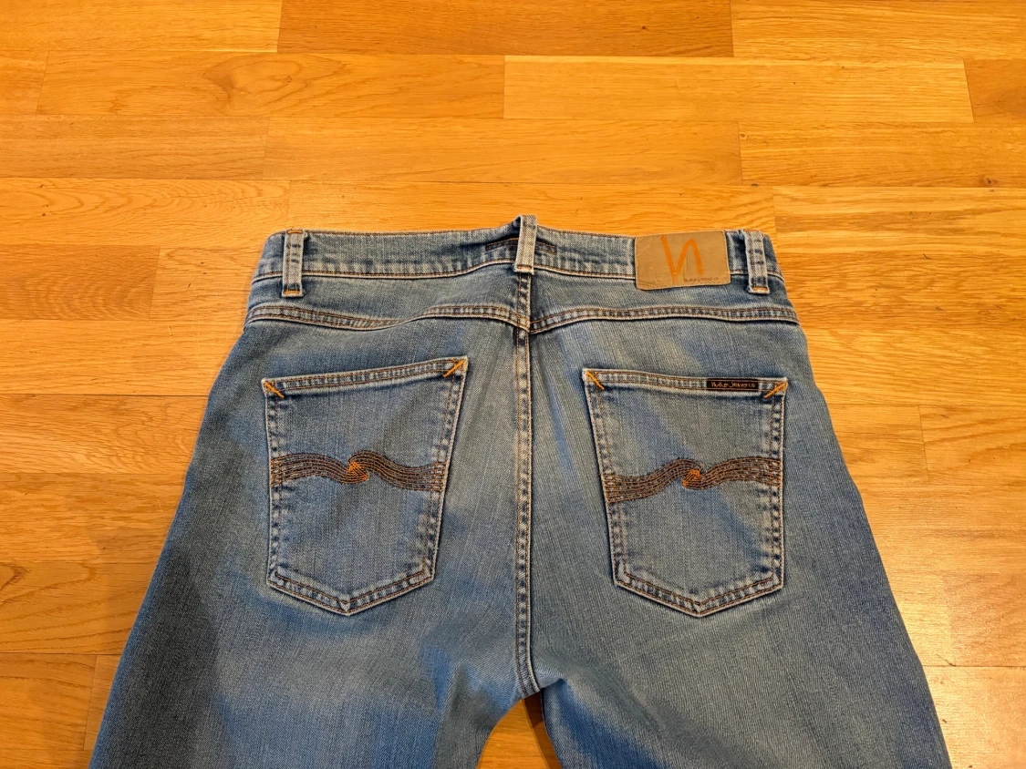 Ljusblå jeans från Nudie Jeans 31-34 - 1