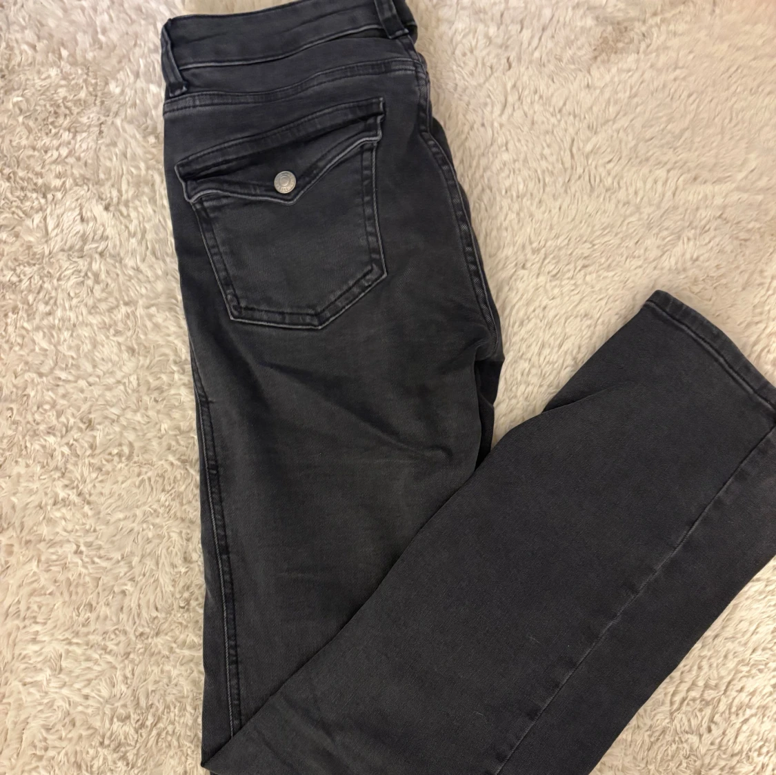 Svarta raka jeans från 157