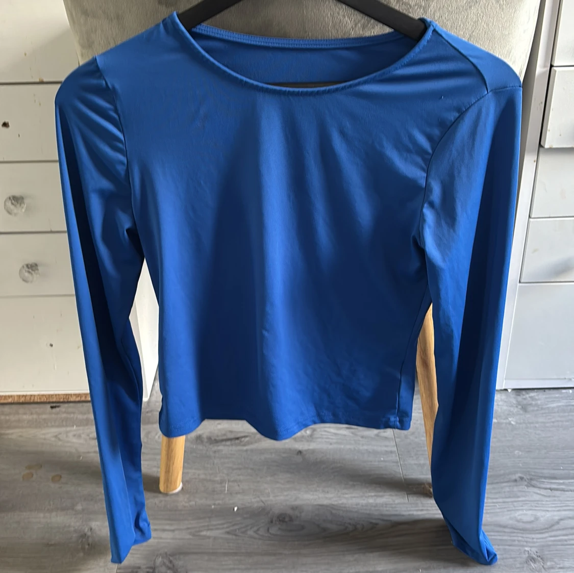 Blå långärmad topp