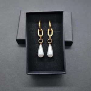 Handgjorda örhängen  - Rostfritt stål🌸