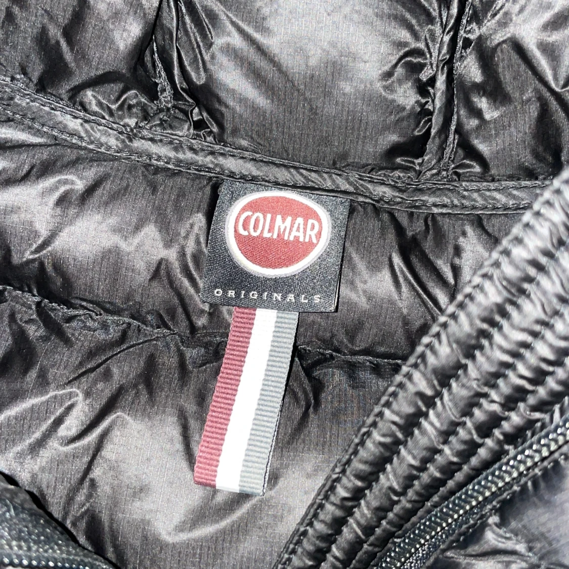 Svart pufferjacka från Colmar - 3
