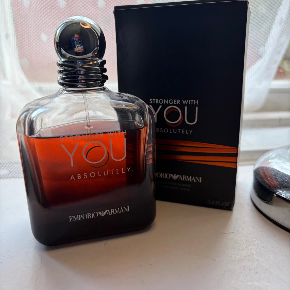 Två populära herrparfymer säljes - 2