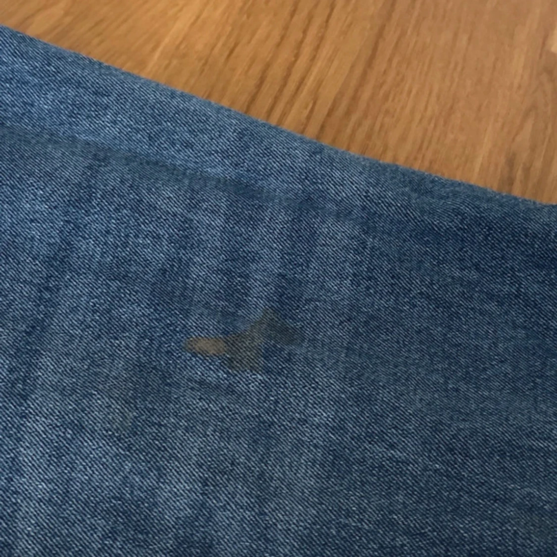 Blå bootcut jeans från Divided, stl 34 - 3