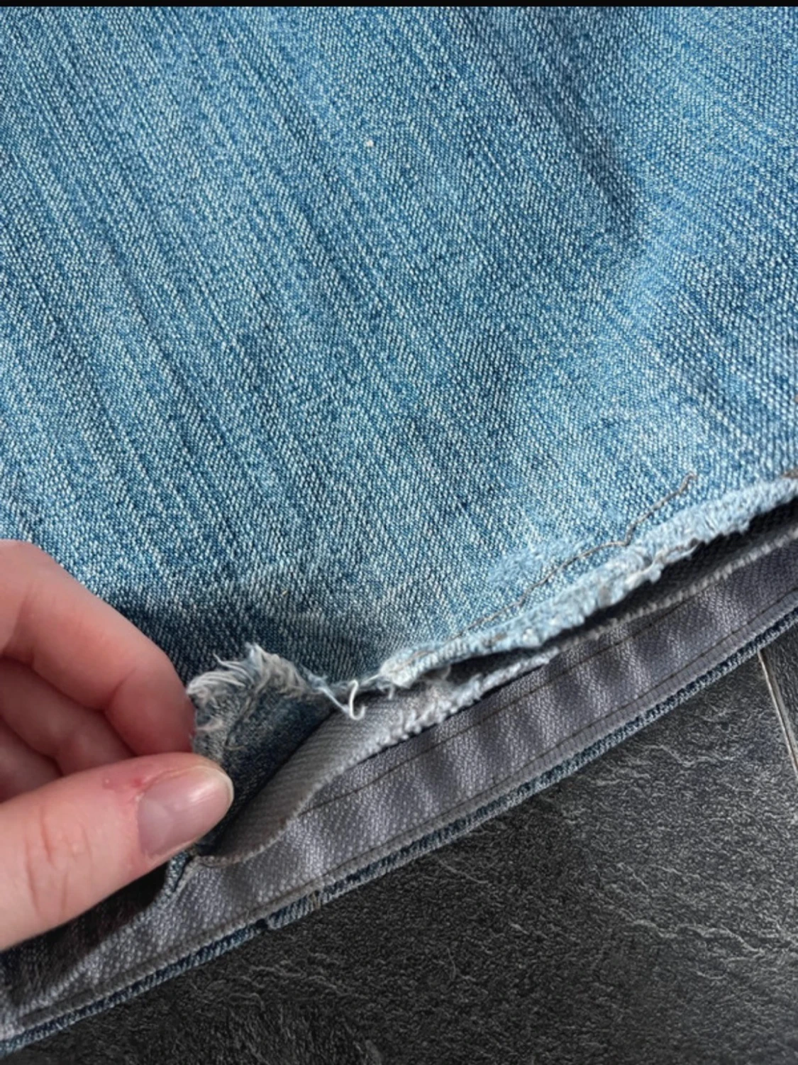 Ljusblå jeans med dragkedjor - 4