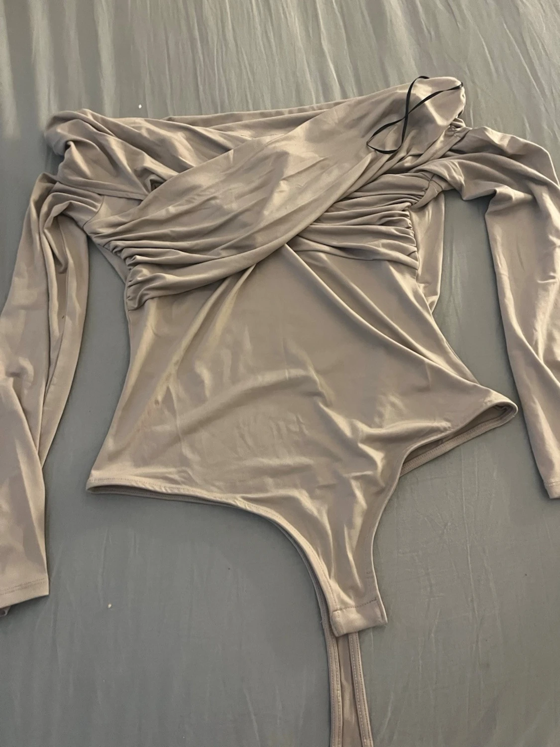 Beige off shoulder body - 1