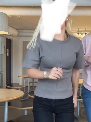 Zara tröja  - Aldrig använd❤️pris kan diskuteras ❣️