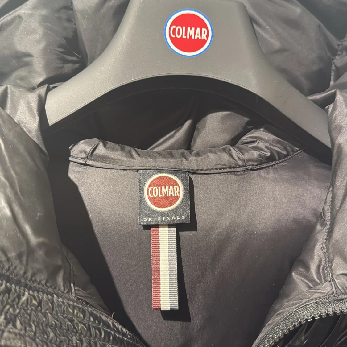 Svart pufferjacka från Colmar - 2