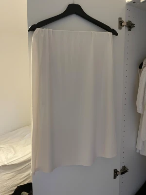 Lång kjol  - Lång kjol, fest kjol, inga defekter