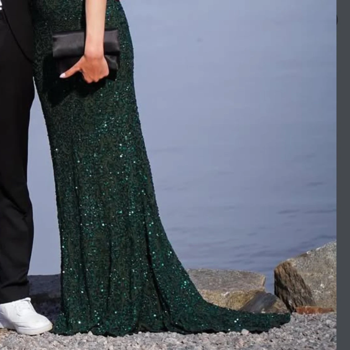 Mörkgrön glittrig balklänning  - 2