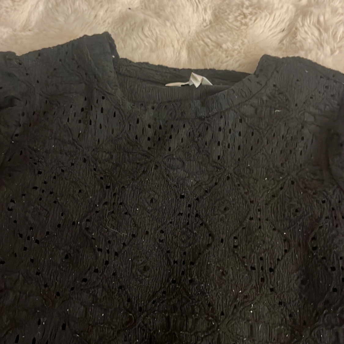 Svart blus med puffärm från Object - 1