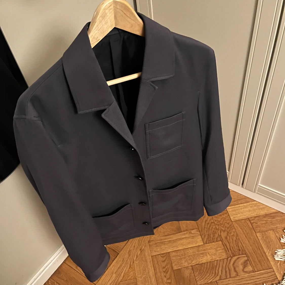 Mörkblå overshirt från HM