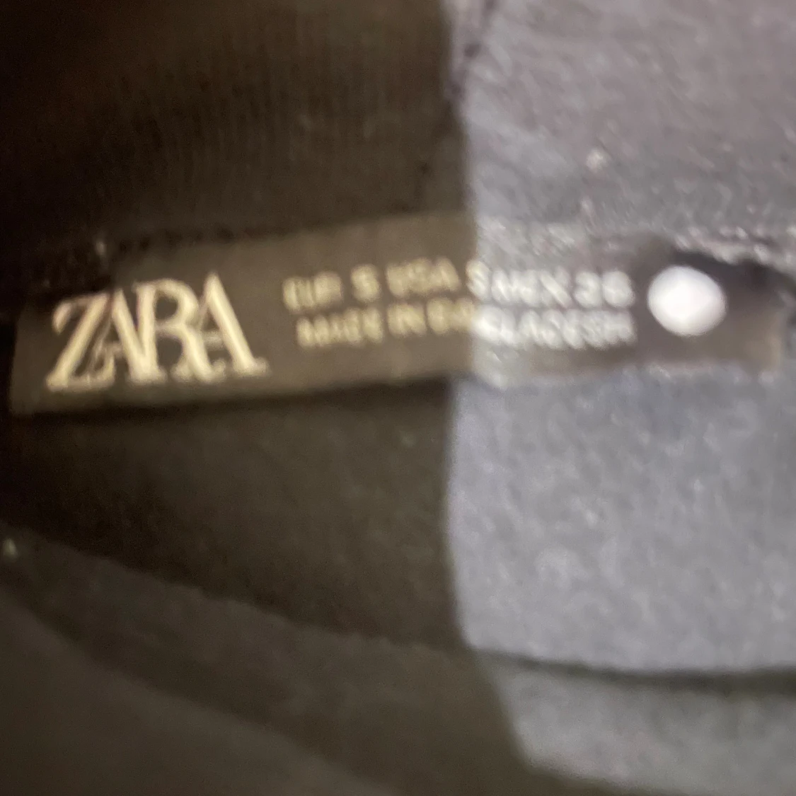 Svart polotröja från Zara - 3