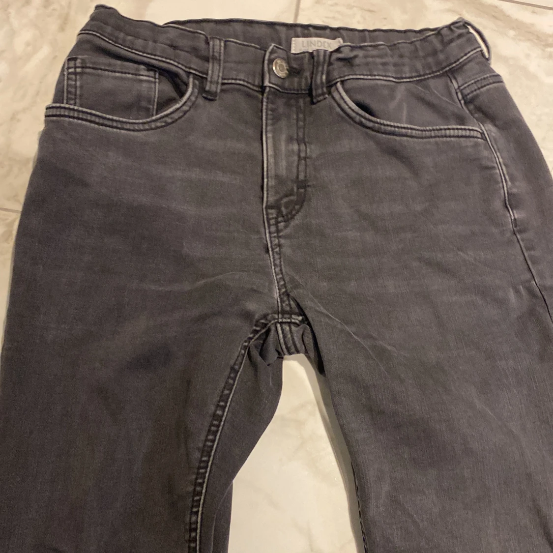 Svarta jeans från Lindex - 1