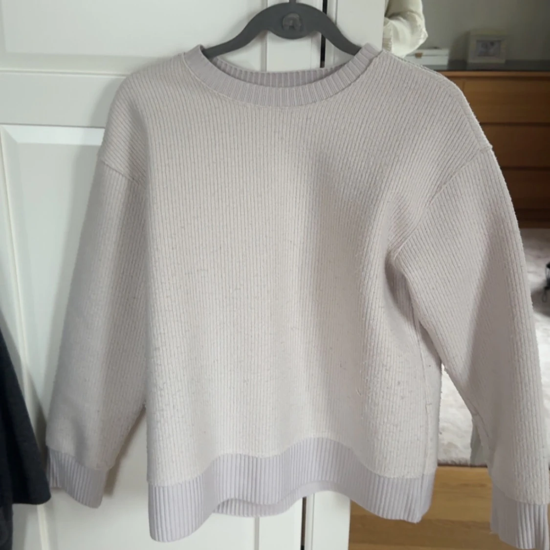 Beige stickad tröja från Zara - 3