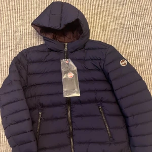 Colmar jacka  - Colmar jacka helt nya. Storlek 50/M. Hör av er vid frågor!