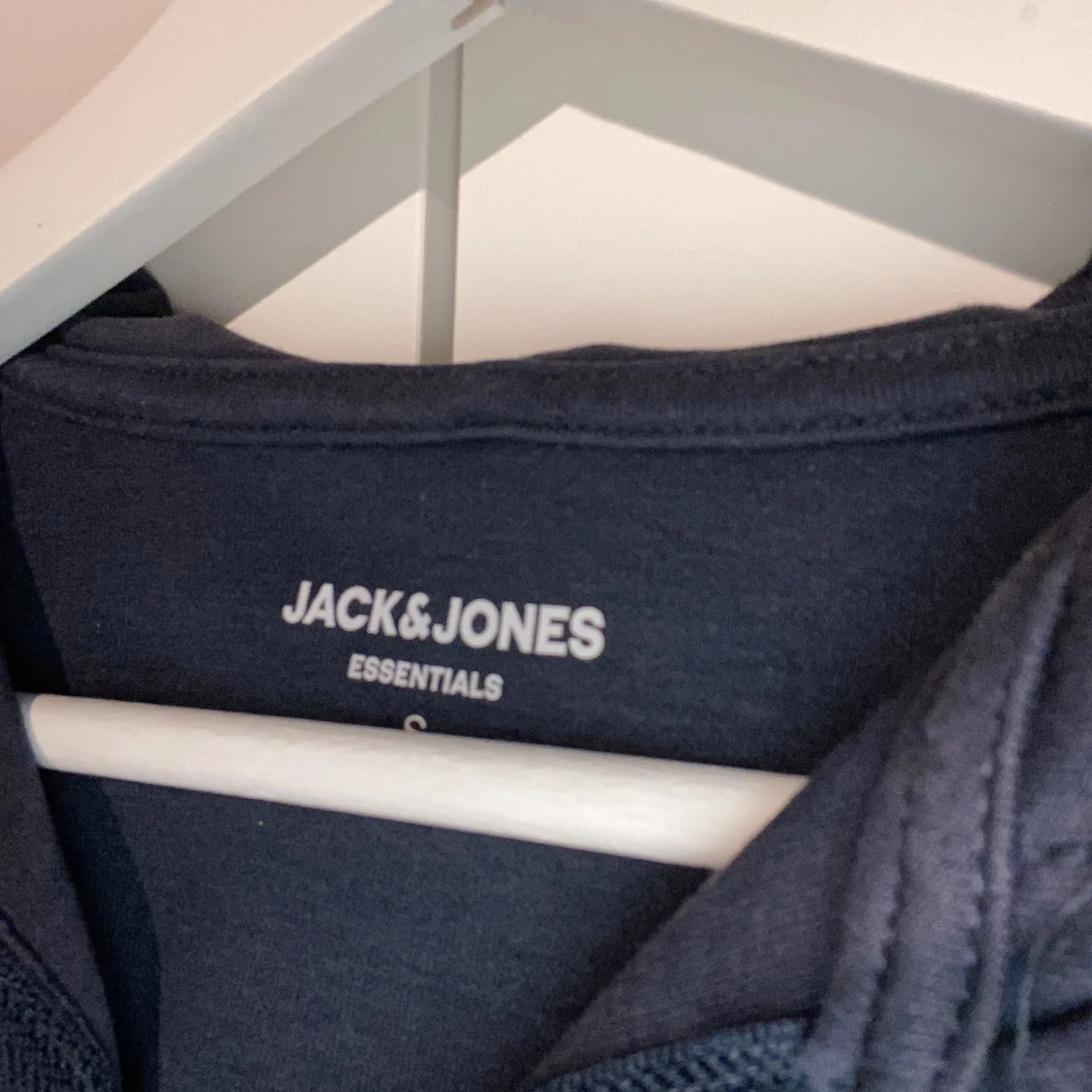 Marinblå zip hoodie  - 1