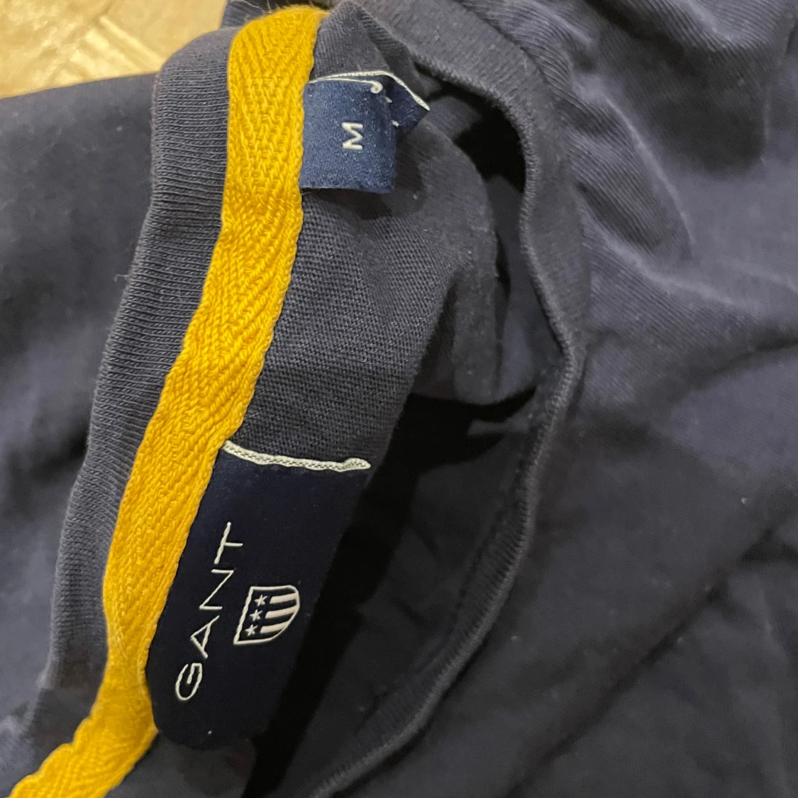 Mörkblå långärmad GANT tröja - 2