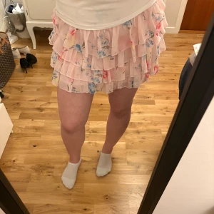 Kjol Lindex - Supersöt volangkjol från Lindex! Skriv vid frågor 🥰