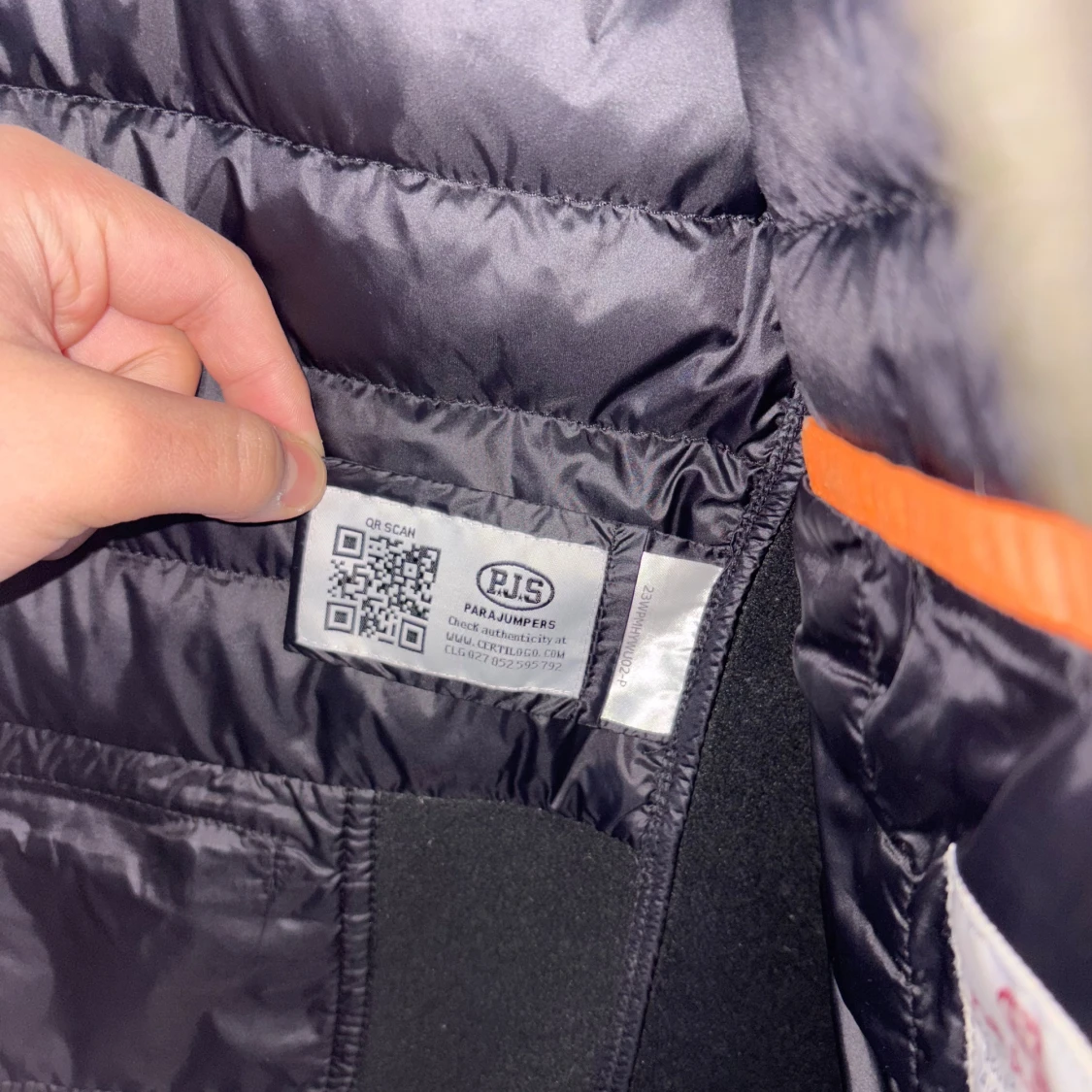 Svart pufferjacka från Parajumpers XS - 2