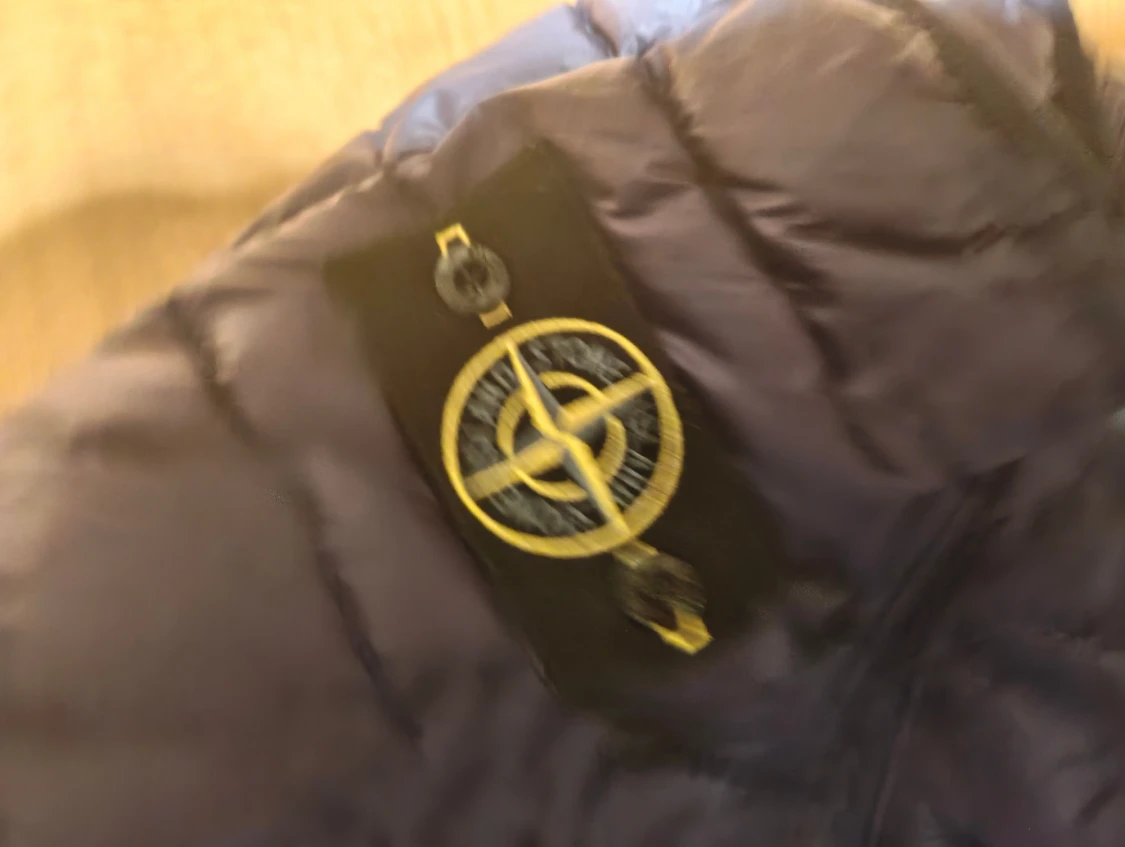 Mörkblå dunväst från Stone Island - 2