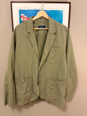 Linnekavaj från Eton - Grön linnekavaj från Eton i storlek M