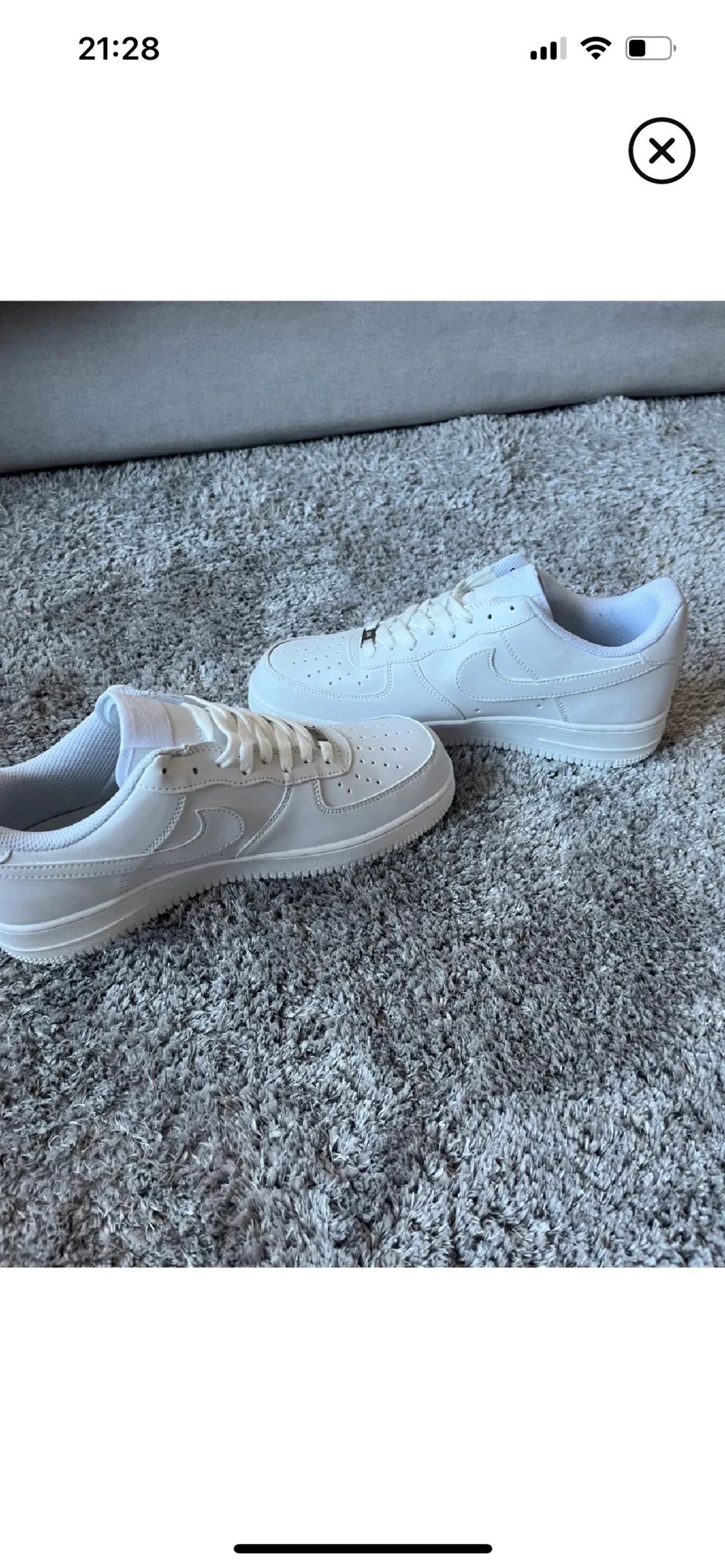 Nike Air Force 1 helvita sneakers