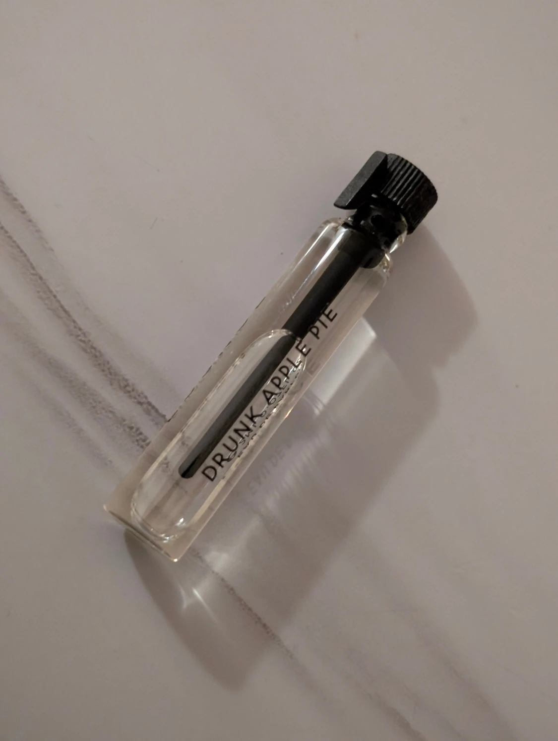 Essnce Drunk Apple Pie parfymprov