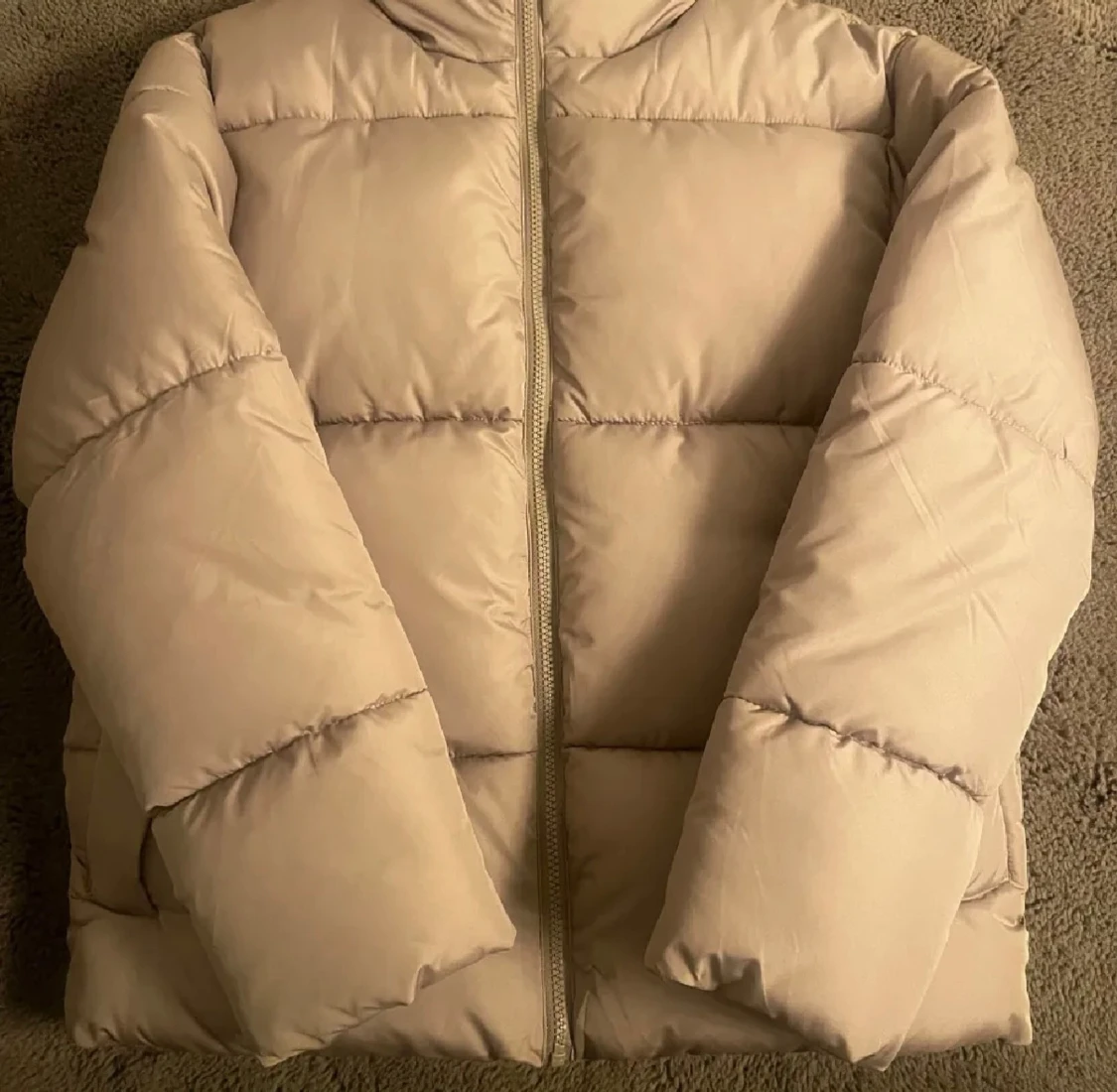 Beige pufferjacka  - 2