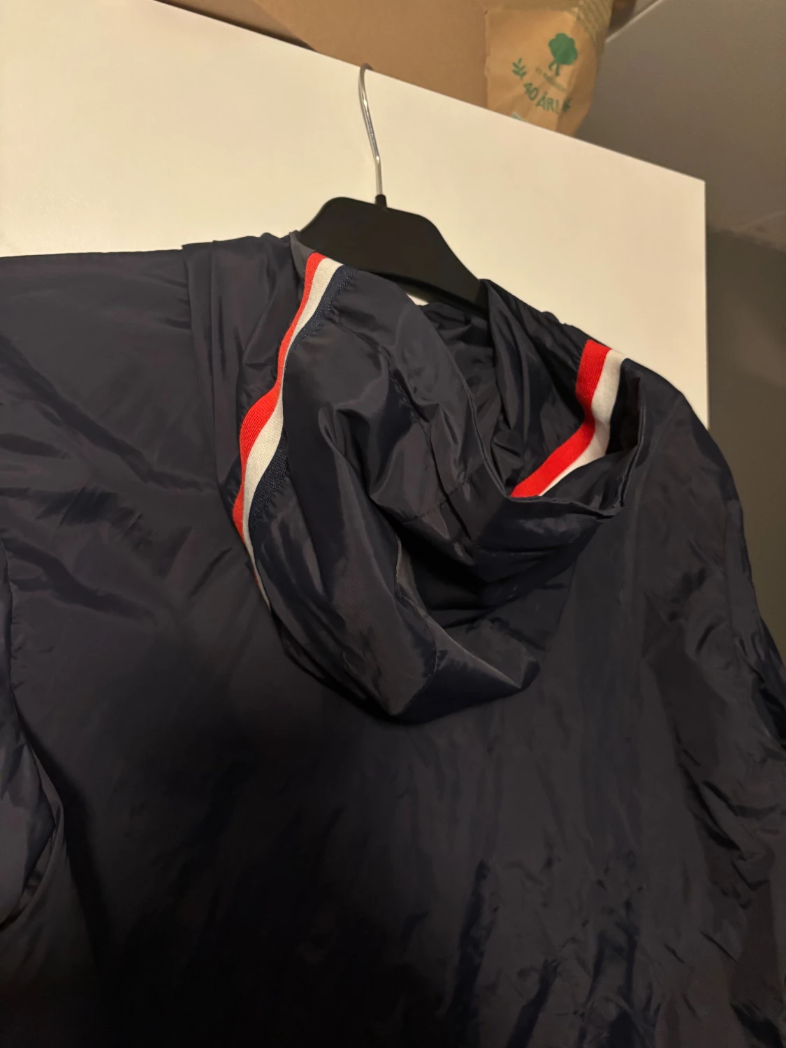 Mörkblå vindjacka från Moncler  - 2