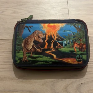 Pennskrin  - Pennskrin Dino. 