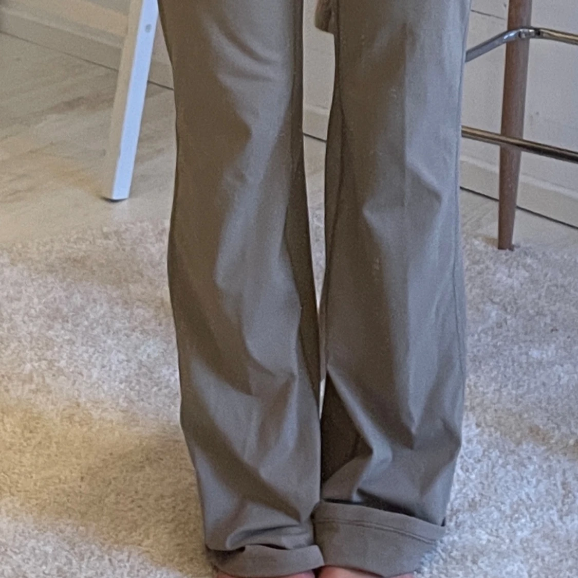 Beige wide träningsbyxor med låg midja - 1