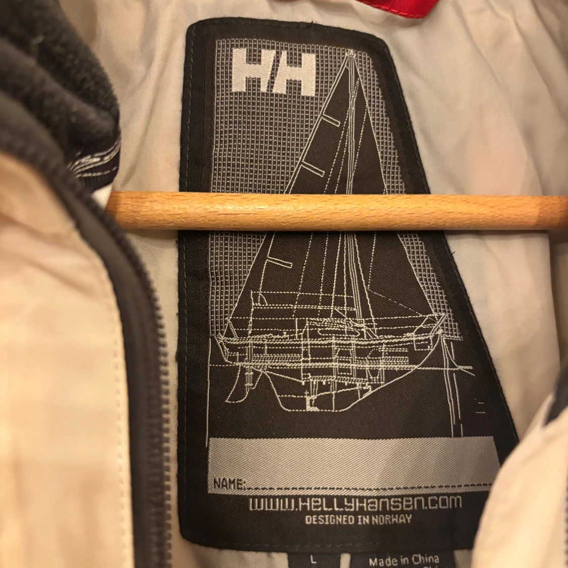 Helly Hansen vit seglarjacka (ish Medelstorlek)  - 2