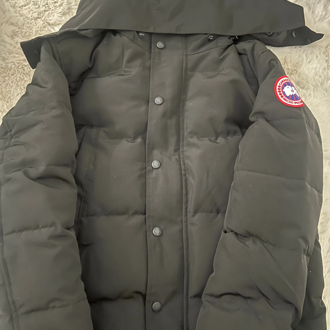 Svart dunjacka från Canada Goose