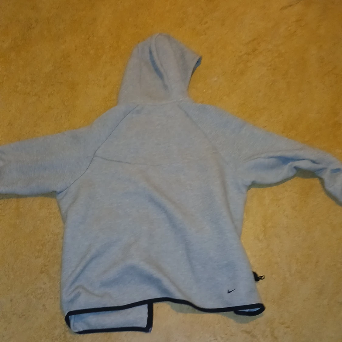 Grå Nike hoodie med dragkedja M - 4