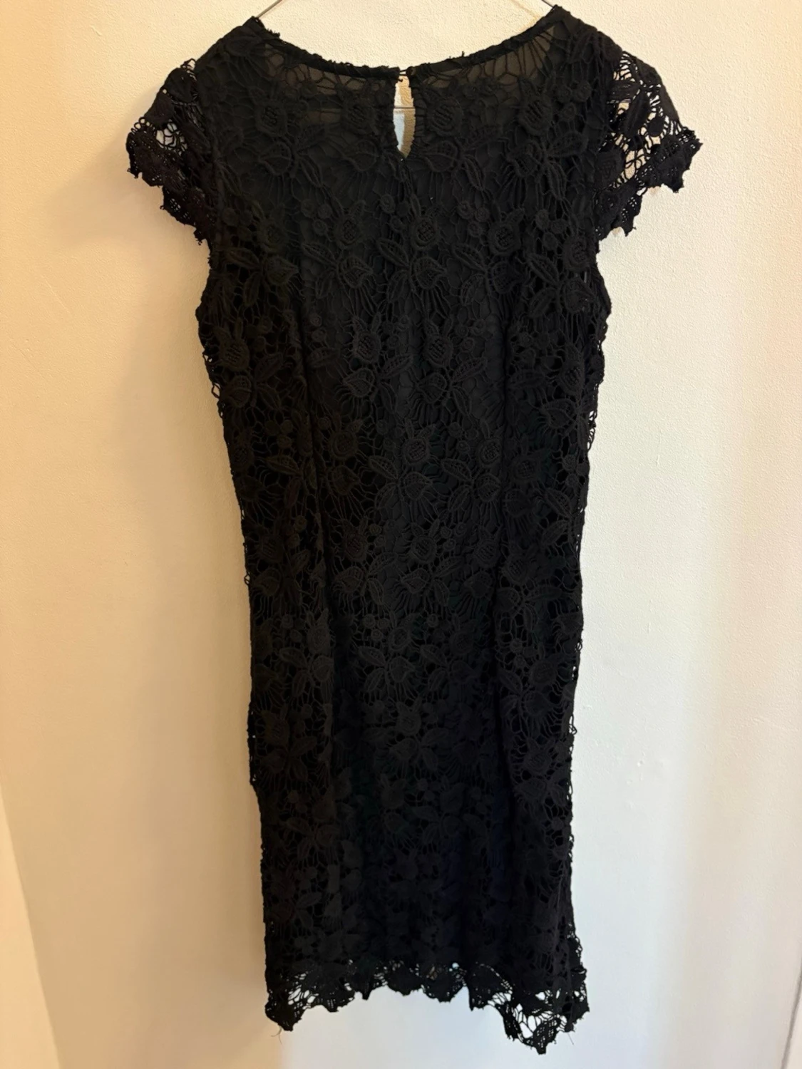 Svart spetsklänning från Esprit - 2