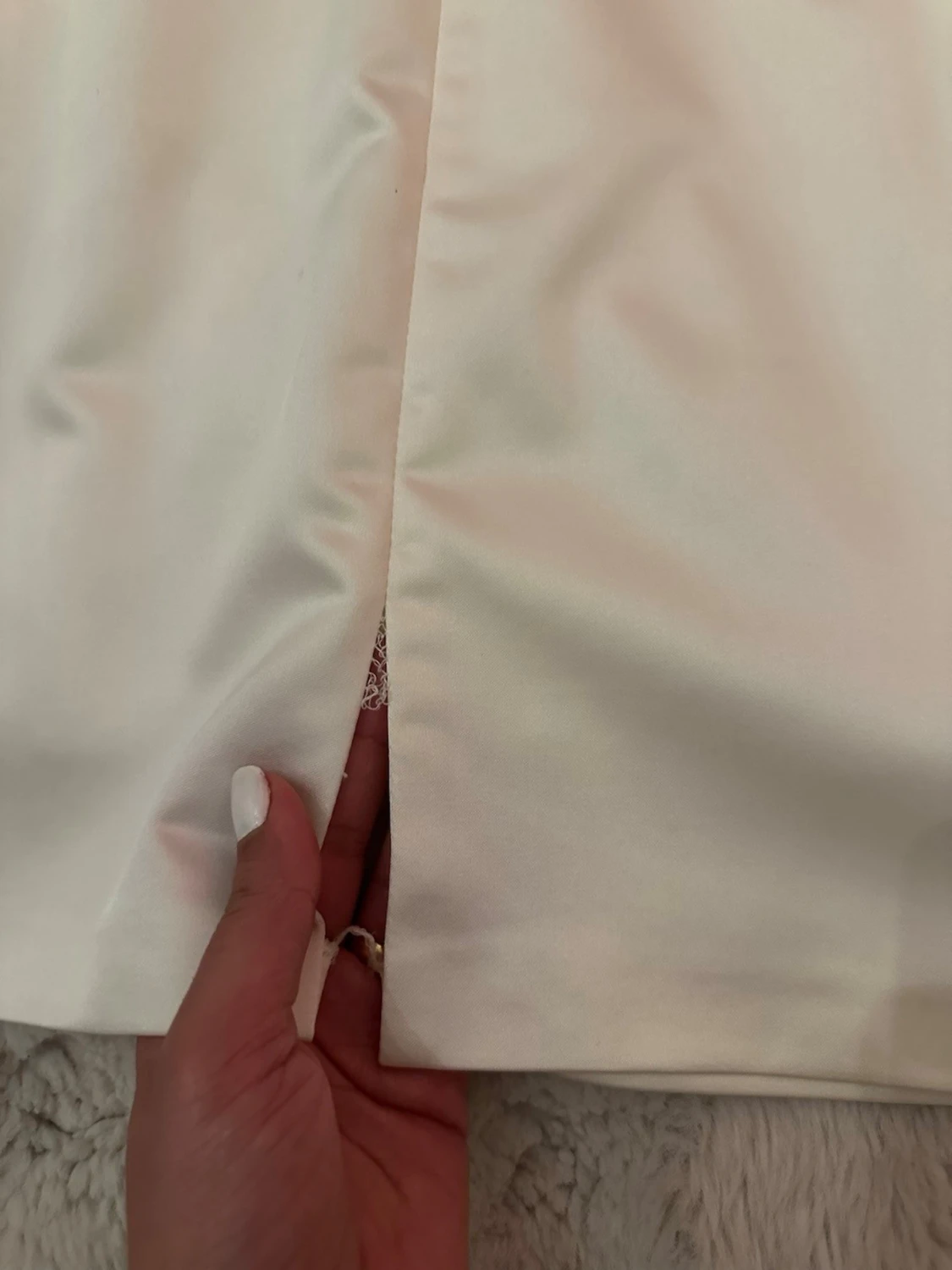 Vit kort klänning med pärlor och strass - 5