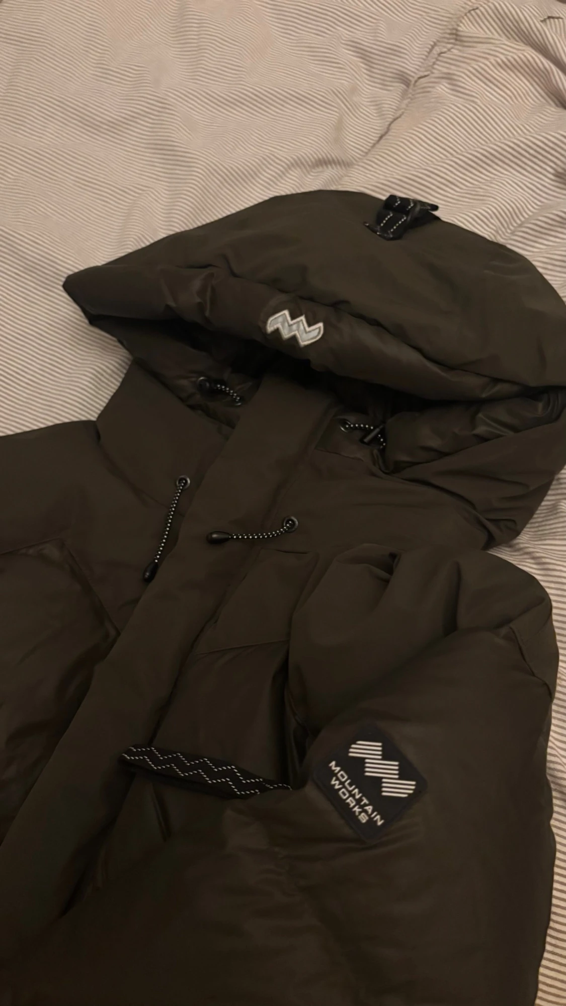 Mörkgrön/gråish pufferjacka Mountain Works - 2